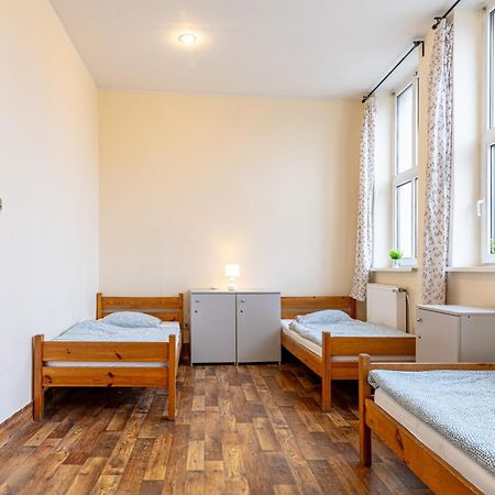 Hostel Orange Plus Stary Toruń Екстериор снимка