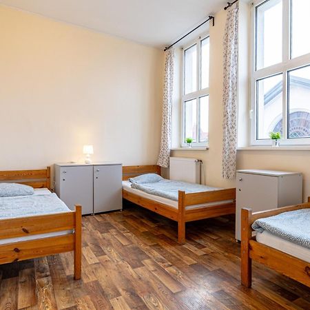 Hostel Orange Plus Stary Toruń Екстериор снимка