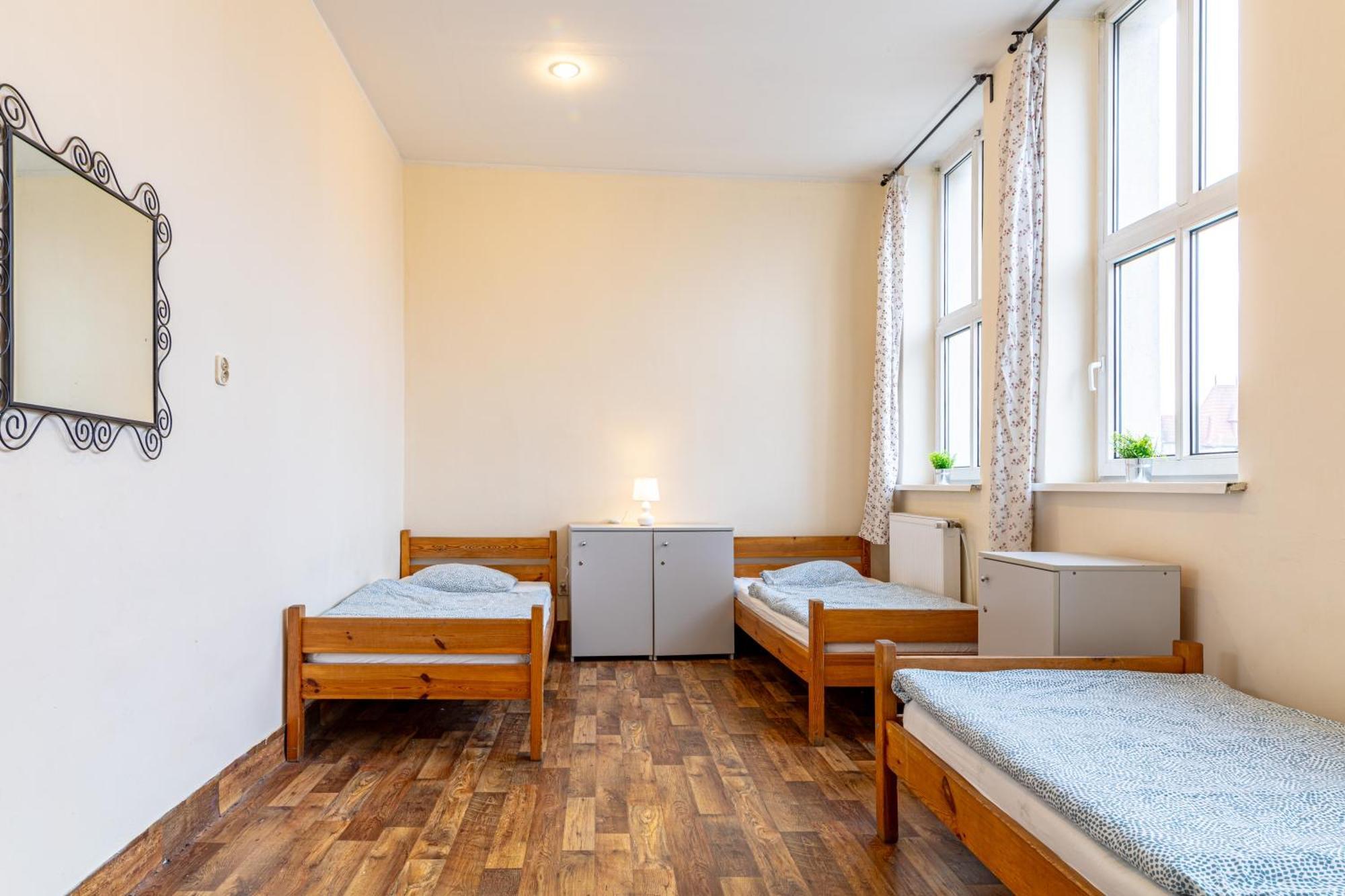 Hostel Orange Plus Stary Toruń Екстериор снимка