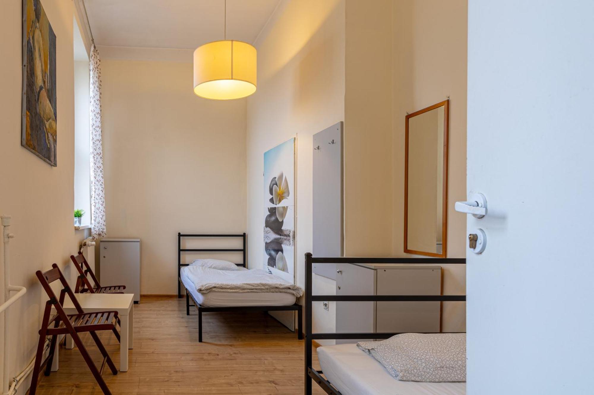 Hostel Orange Plus Stary Toruń Екстериор снимка