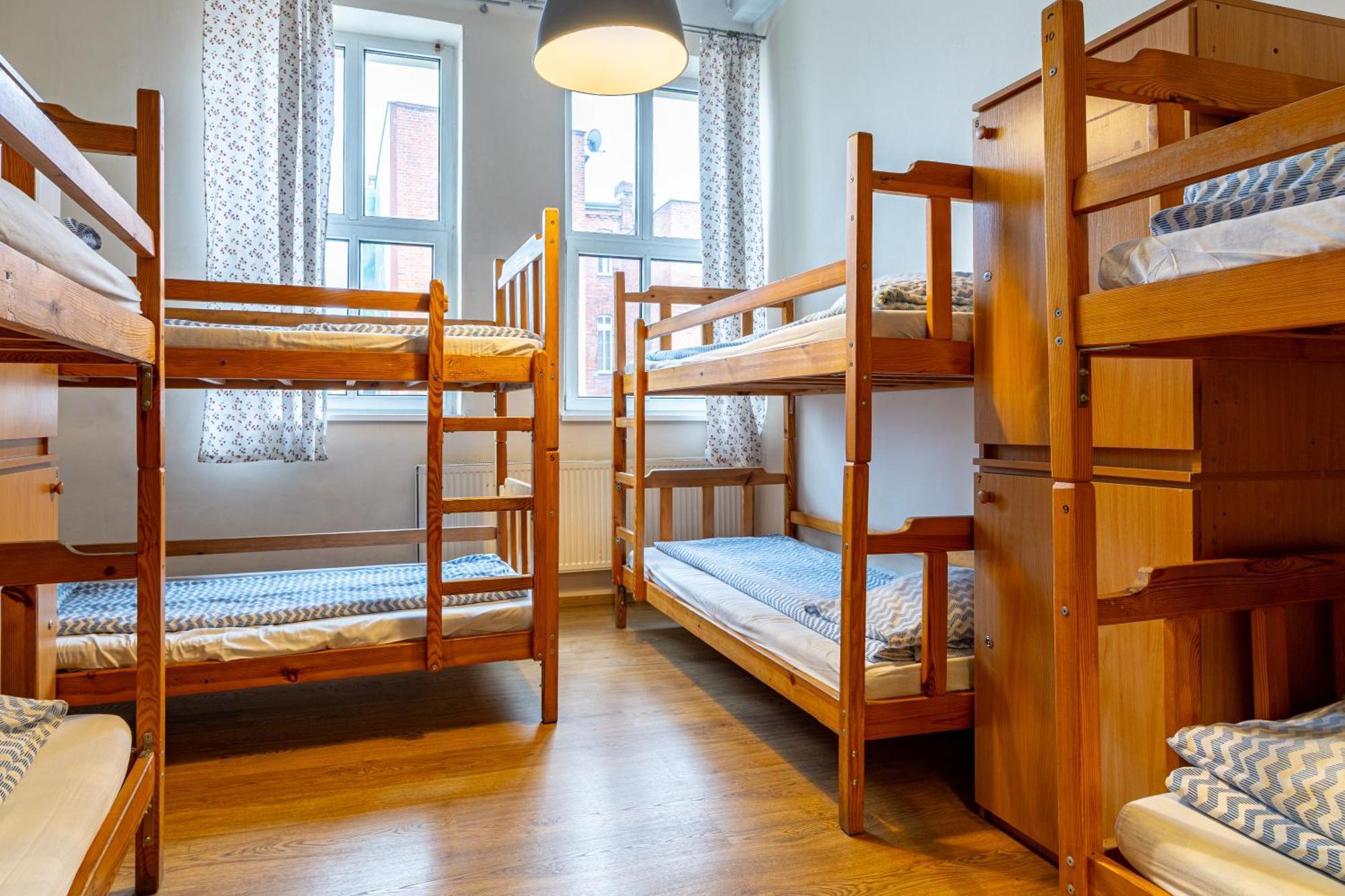 Hostel Orange Plus Stary Toruń Екстериор снимка