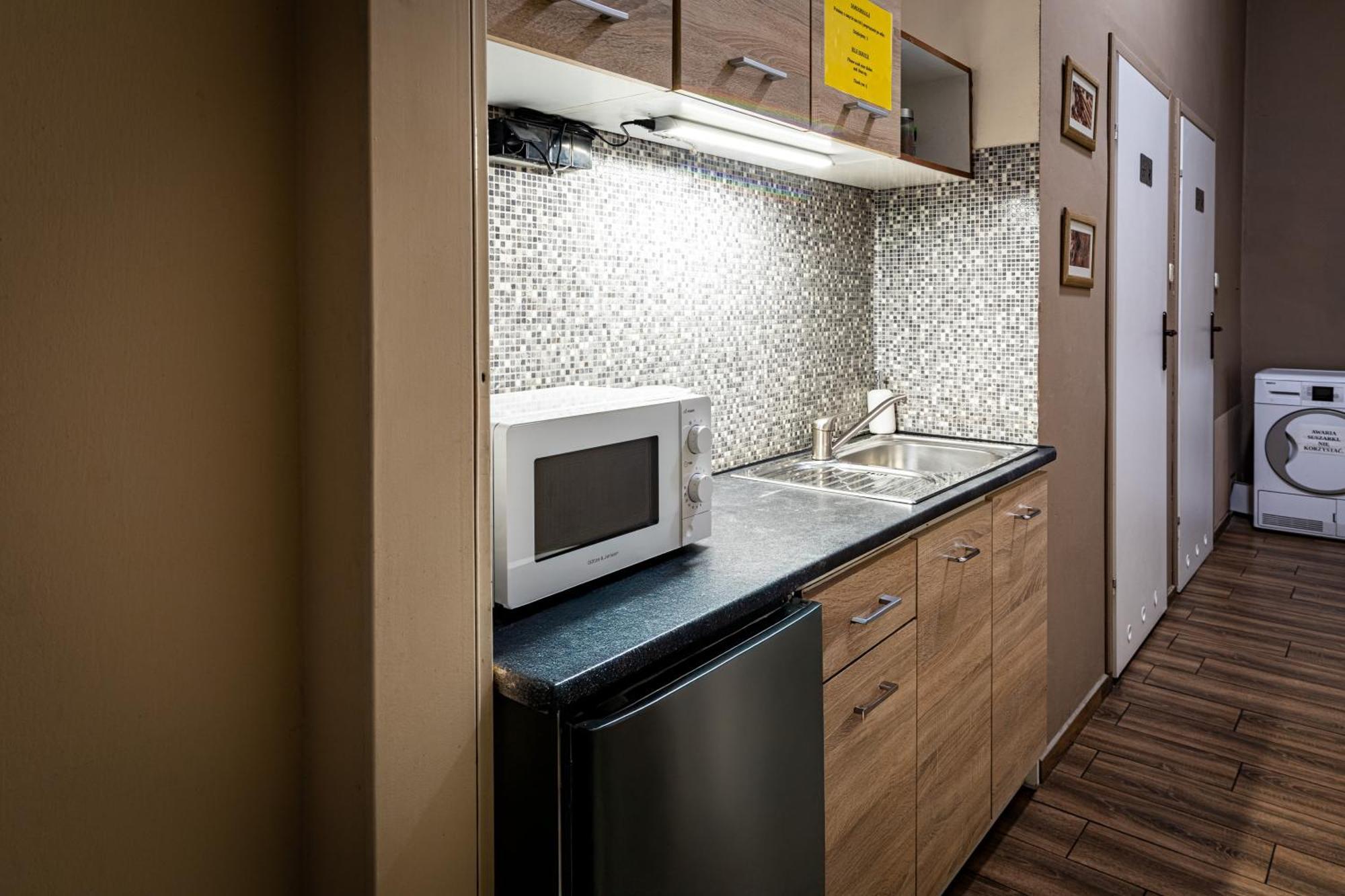 Hostel Orange Plus Stary Toruń Екстериор снимка